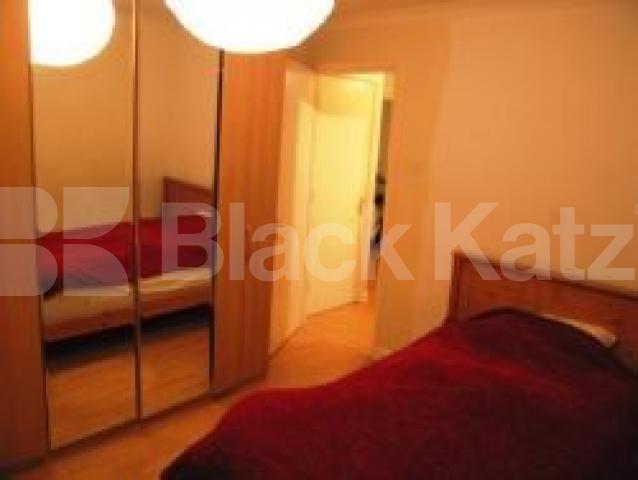 			REDUCED PRICE!!, 1 Bedroom, 1 bath, 1 reception Flat			 Byron Mews, HAMPSTEAD NW3